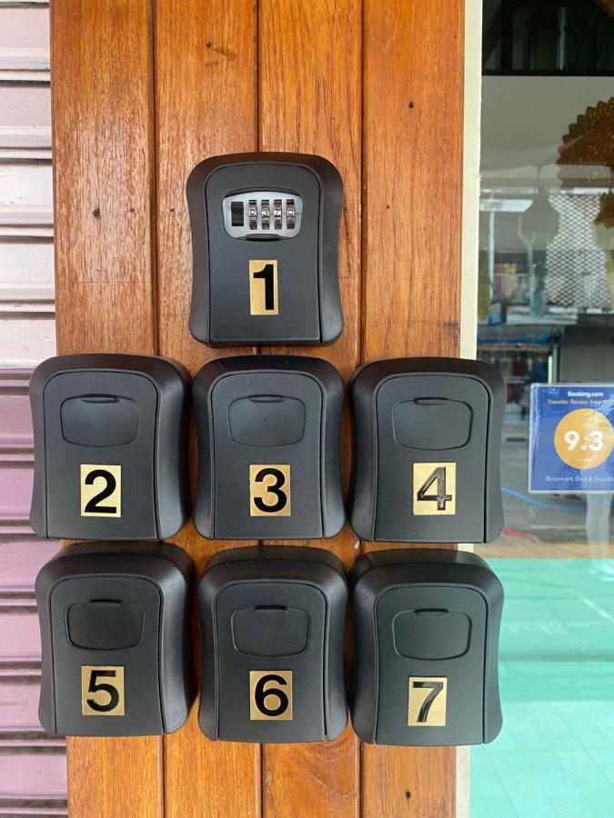 Boonnark Bed Night Bazaar No Car Parking Chiang Mai Exterior foto